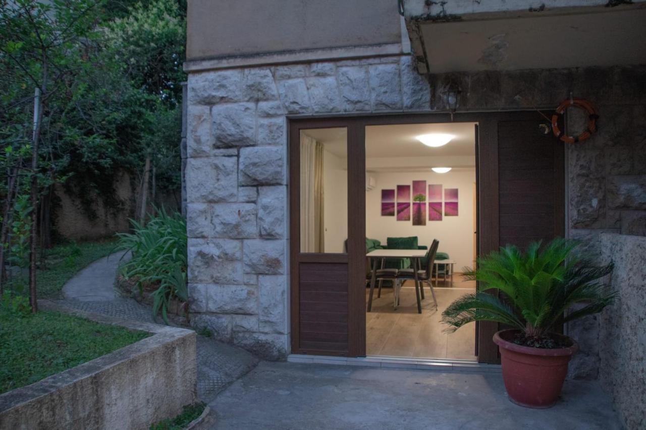 Cosy Charming Apartment Near The Palace Split Buitenkant foto